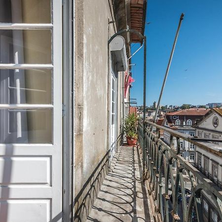 Guestready - Minimalistic Studio Downtown Porto Eksteriør billede