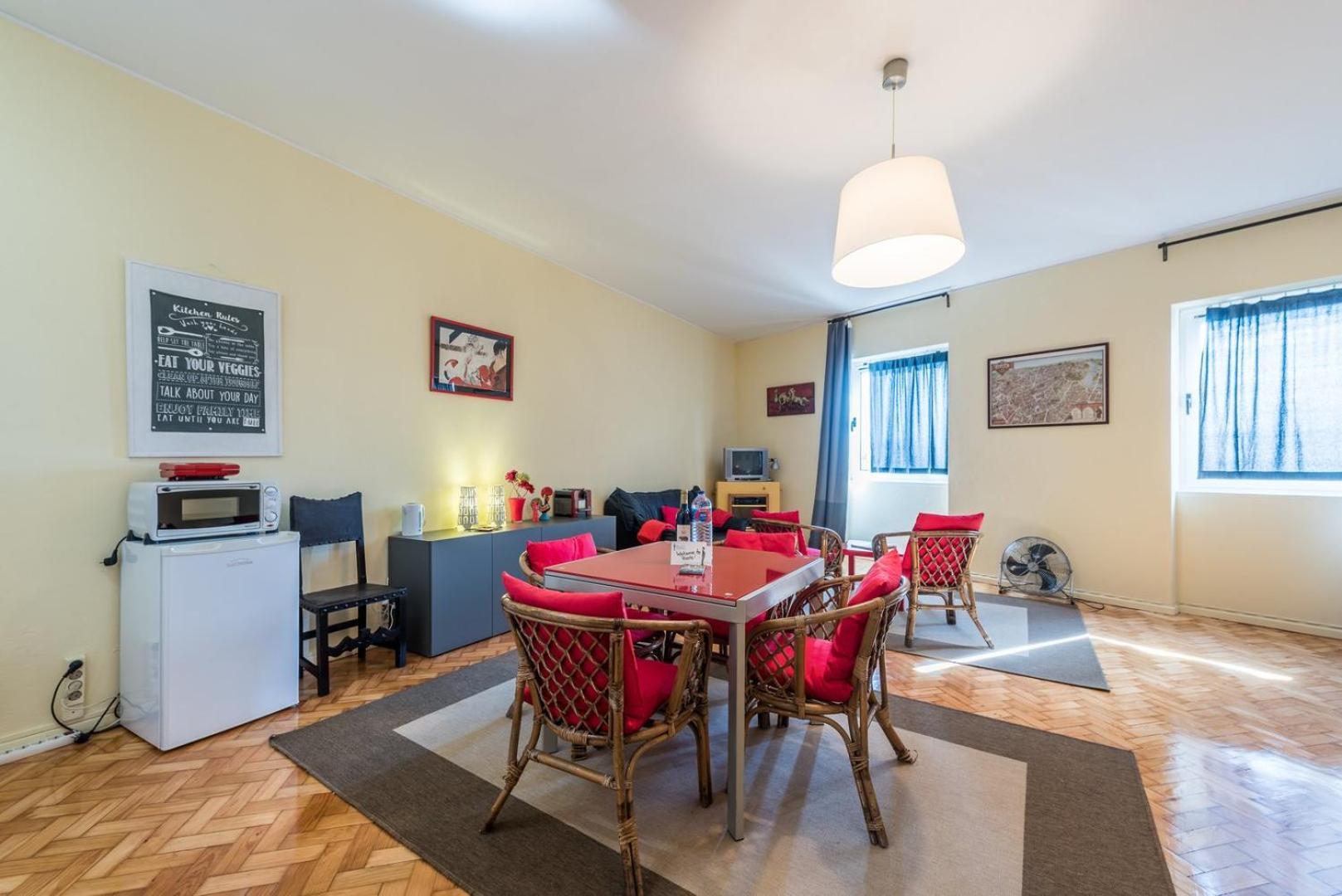 Guestready - Minimalistic Studio Downtown Porto Eksteriør billede