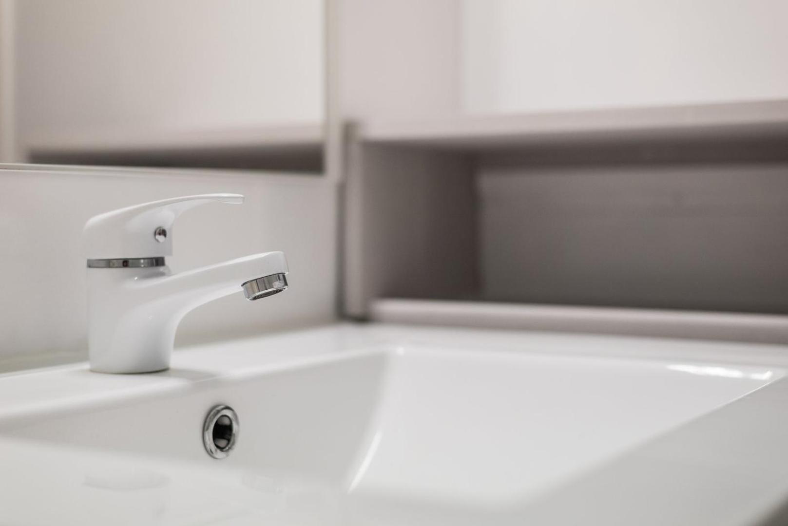 Guestready - Minimalistic Studio Downtown Porto Eksteriør billede