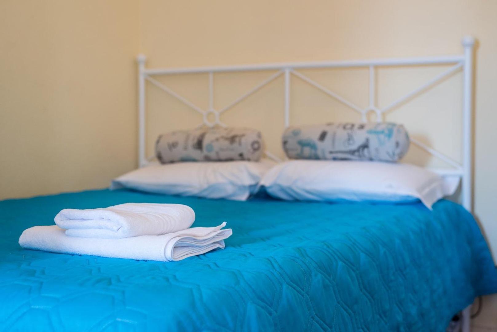 Guestready - Minimalistic Studio Downtown Porto Eksteriør billede