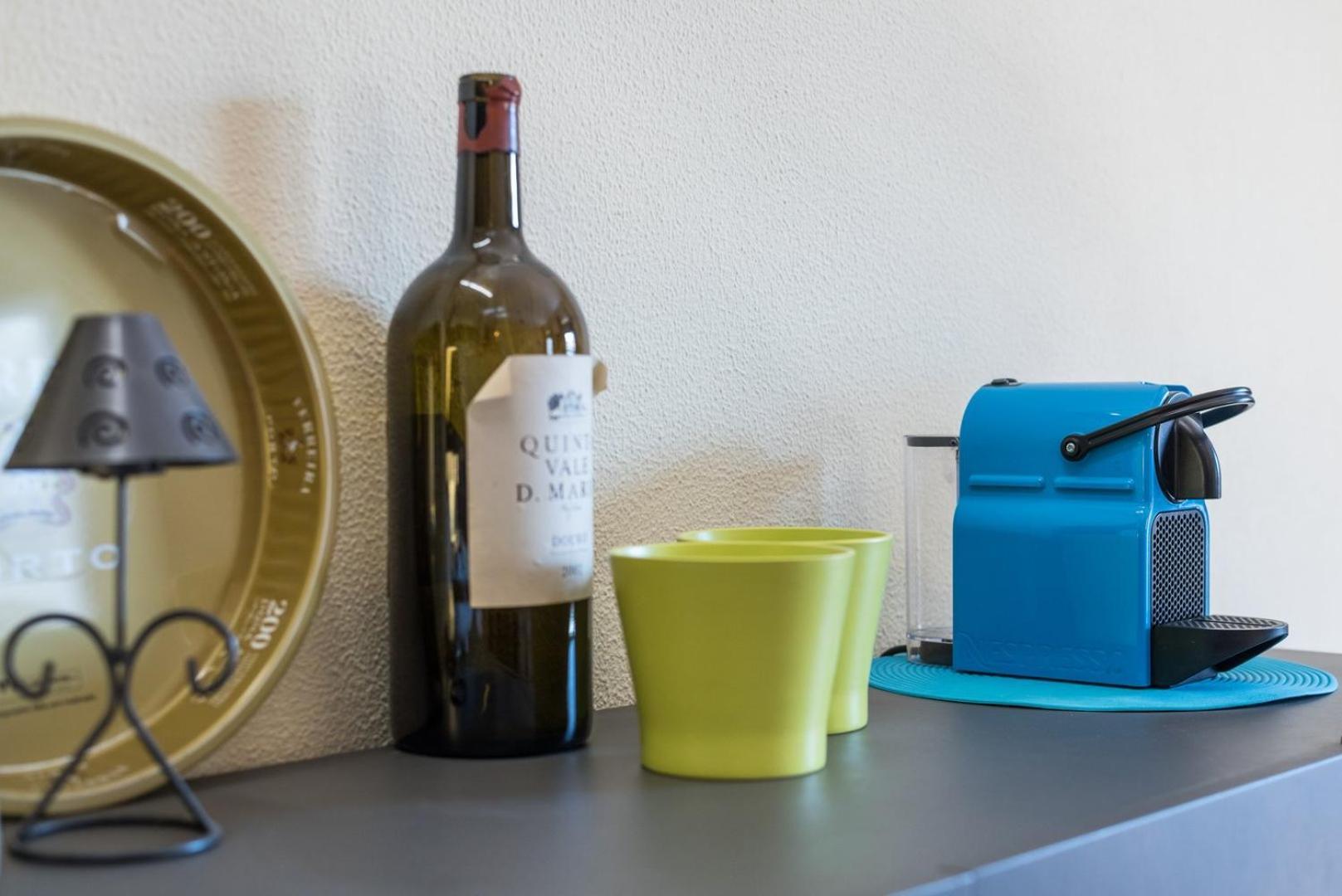 Guestready - Minimalistic Studio Downtown Porto Eksteriør billede